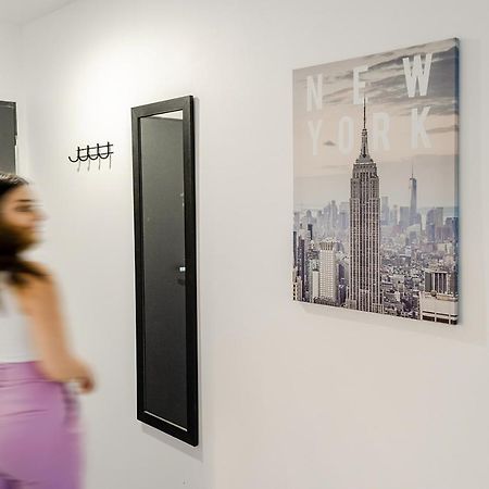 Nice Place On Batorego Street ワルシャワ エクステリア 写真